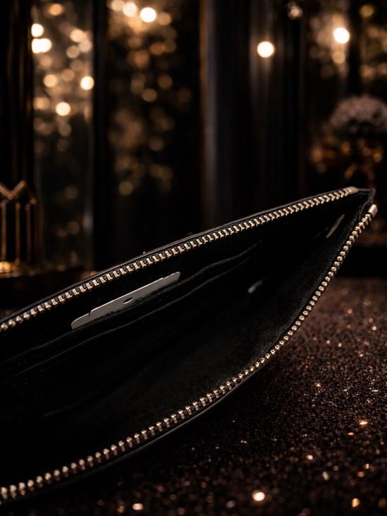 Coach Black Glitter Star Print Wristlet NWT - Picture 4 of 6